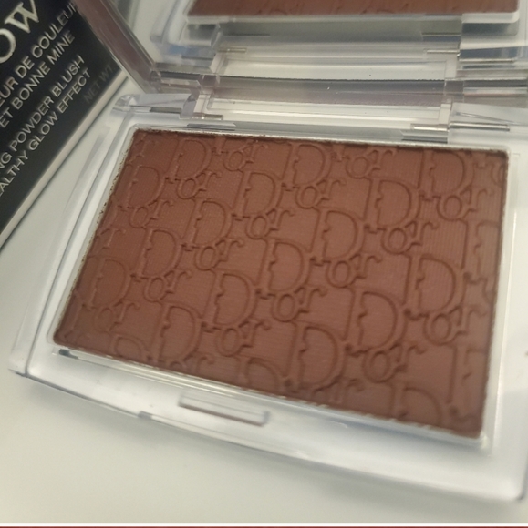 DIOR ROSY GLOW BLUSH 020 MAHOGANY. BNIB Price is firm - Picture 6 of 6
